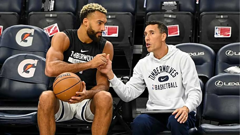 Trợ lý HLV Pablo Prigioni: Duy trì gắn bó với Wolves, từ chối Knicks vì gia đình